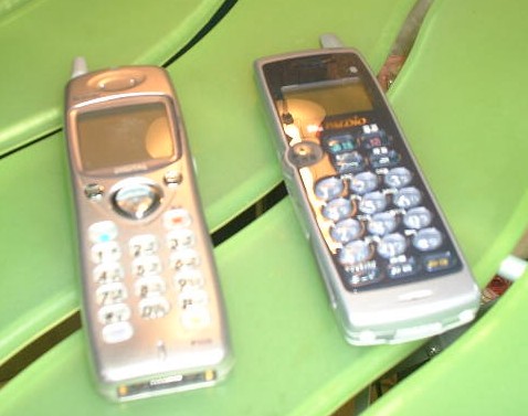 Japanese PHS cellular phone